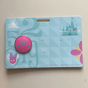 Minnie Mouse the Main Attraction Small World pin